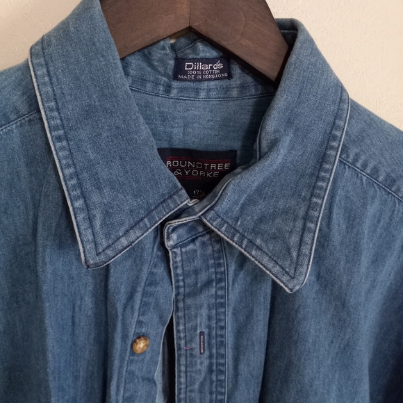 Roundtree & Yorke L Repurposed Chambray Medium Wash Long Sleeved Overshirt Top - Picture 6 of 10